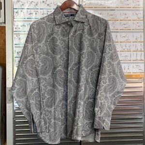 CREMIEUX - Men’s XL. Gray. Paisley. Button down.